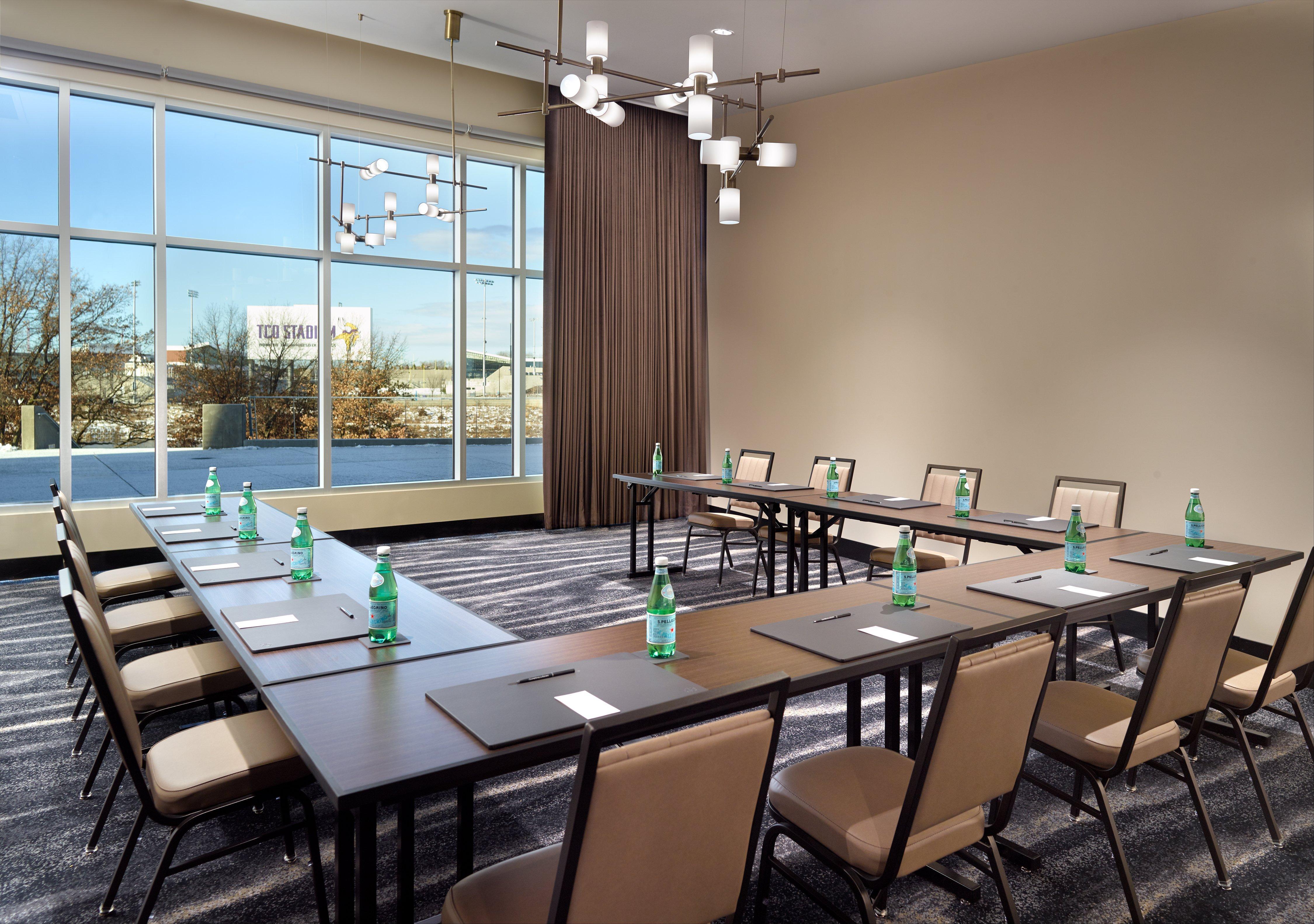 Omni Viking Lakes Eagan Exterior photo